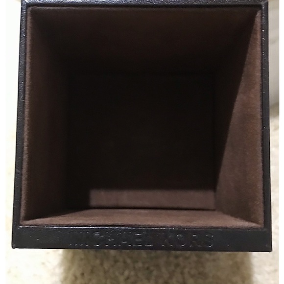 🆕🔥MICHAEL KORS BEZEL BAGUETTE GORGEOUS ROSE GOLD&CLEAR LINK STYLISH WATCH NWT! - Picture 13 of 16